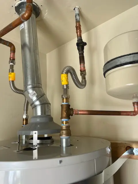 Water heater installation and plumbing repair in Lombard